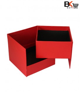 باکس کادویی سورپرایزی دو طرفه مربعی قرمز پاپیون دار کد 73