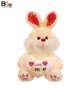 خرگوش عروسکی قلب دار کرمی سایز متوسط